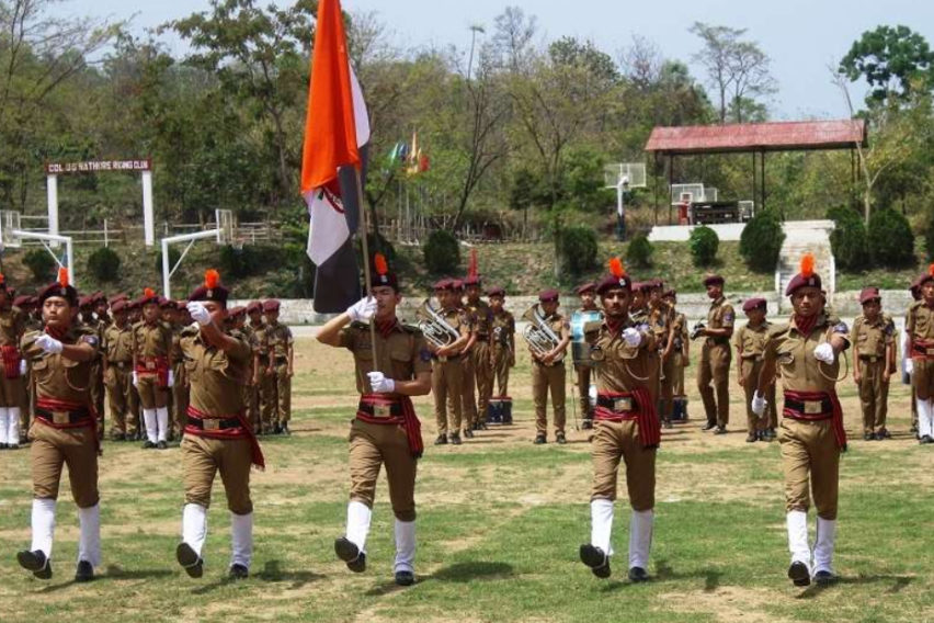 Madhya Pradesh CM Urges Defence Minister To Set Up A Sainik School In Chambal Region